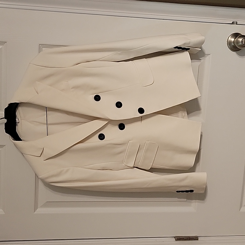 White suit jacket/blazer